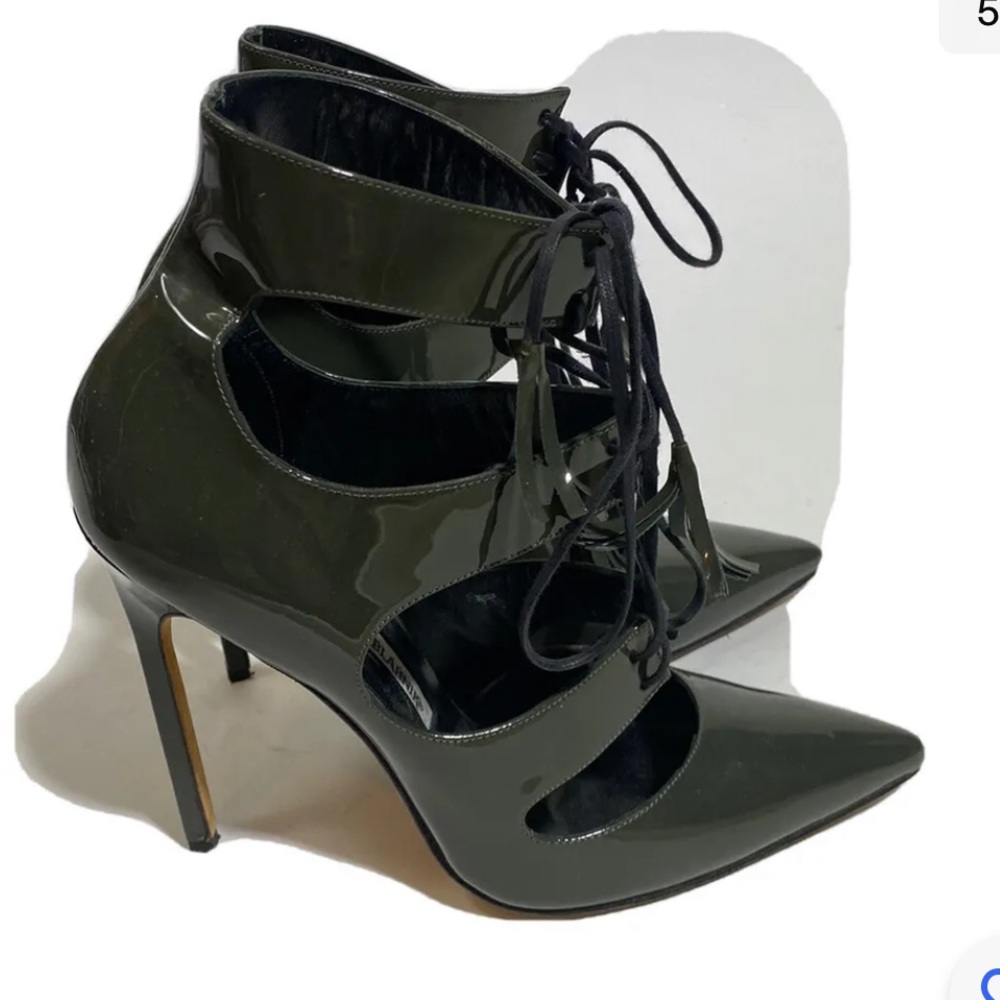 Manolo blahnik up olive green lace up pump size 38